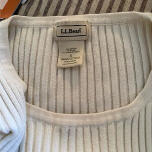 L.L. Bean Women's Cream Ribbed Crew Neck Sweater